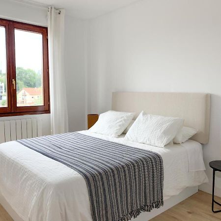 Acogedor Apartamento Con Terraza Y Parking Publico En Comillas Dış mekan fotoğraf