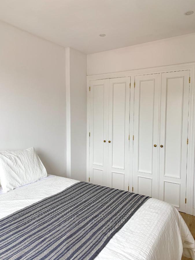 Acogedor Apartamento Con Terraza Y Parking Publico En Comillas Dış mekan fotoğraf